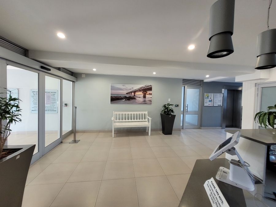 2 Bedroom Property for Sale in Summerstrand Eastern Cape